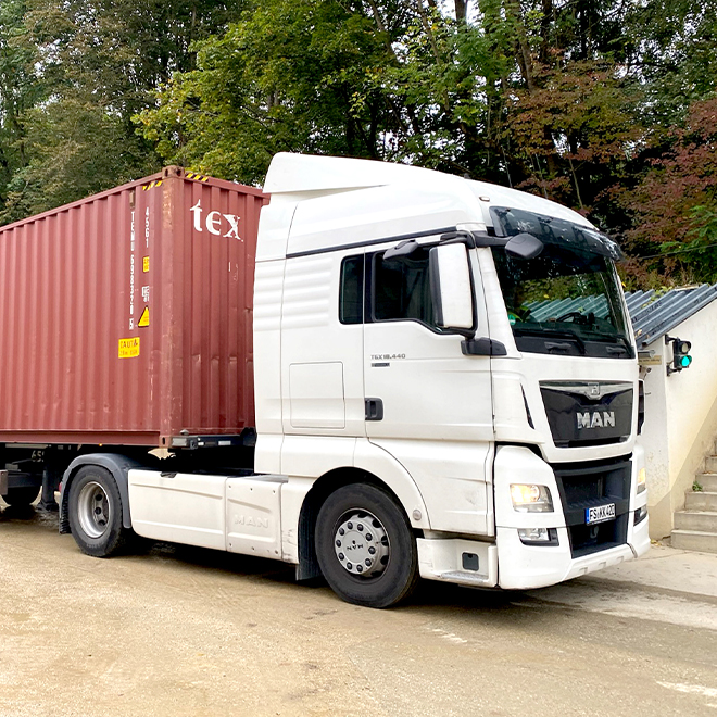 Containertransport mit Hofmair